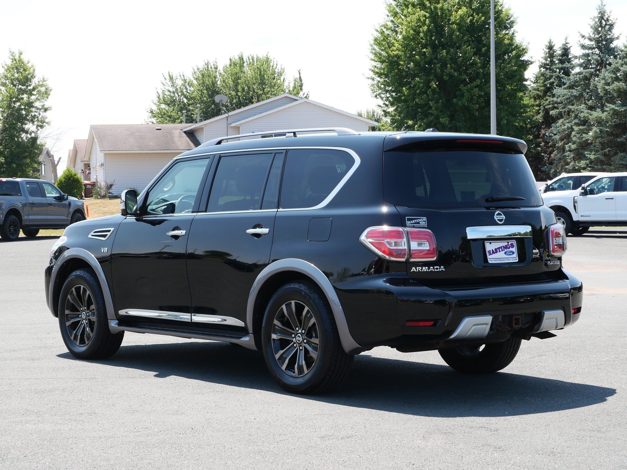 Certified Used 2017 Black Nissan Platinum image 3