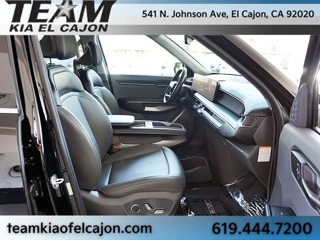 Used 2024 Black Kia Light Long Range image 11