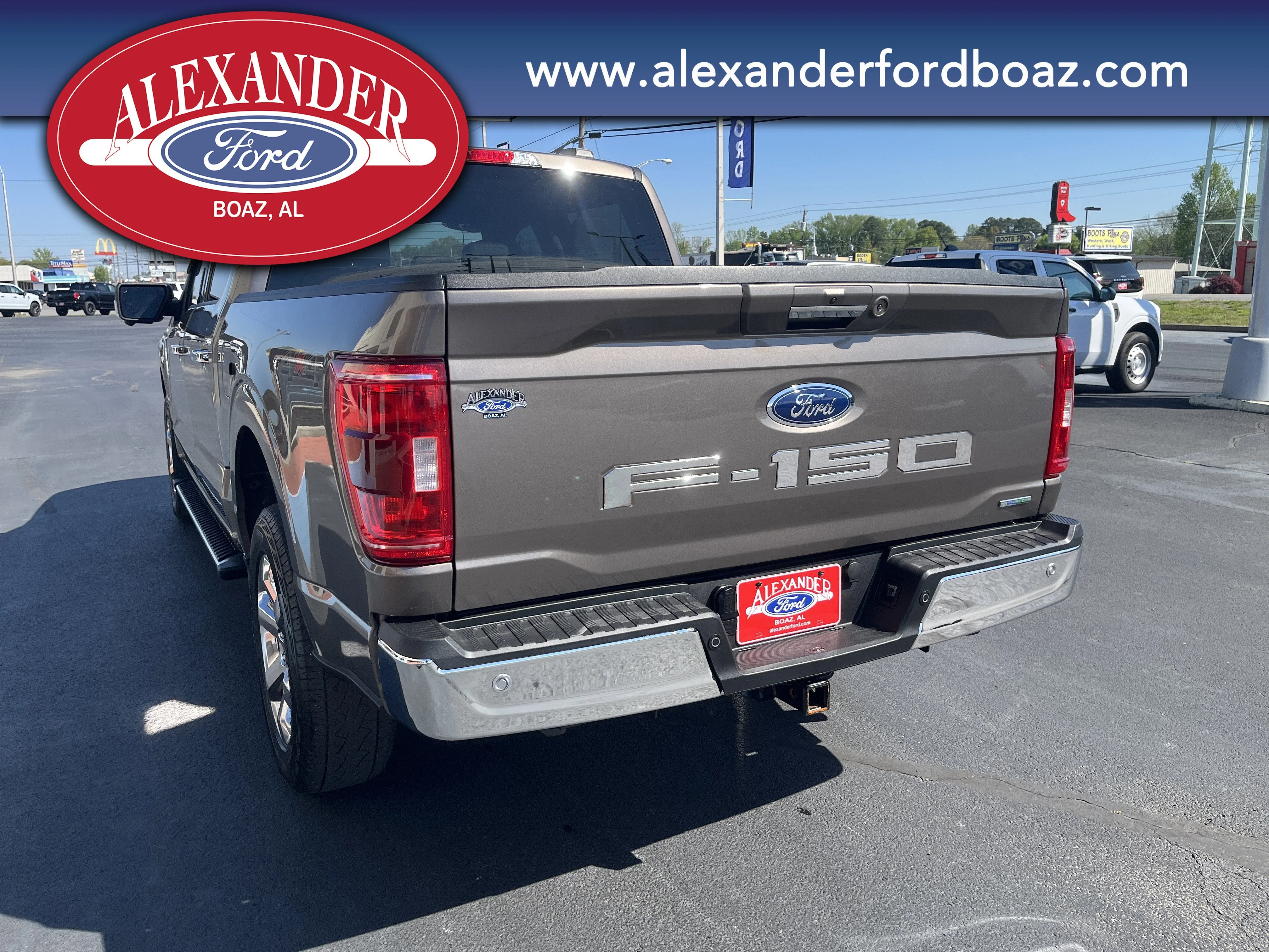 Used 2023 Gray Ford XLT image 6