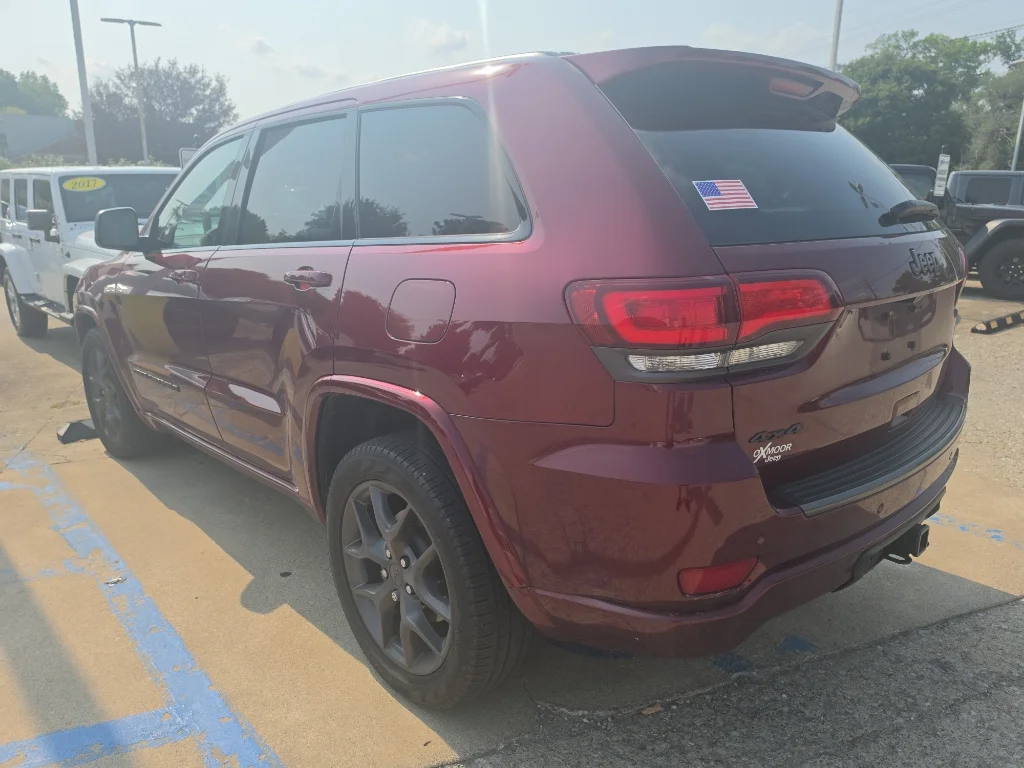 Used 2021 Velvet Red Pearlcoat Jeep 80th Anniversary image 3