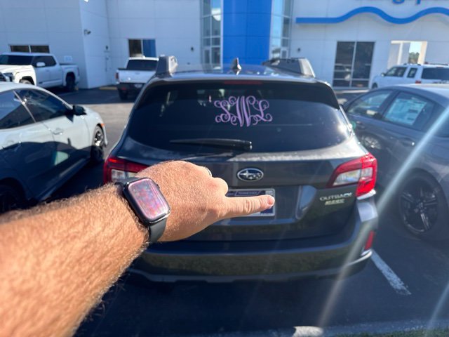 Used 2017 Gray Subaru 2.5i Premium image 3