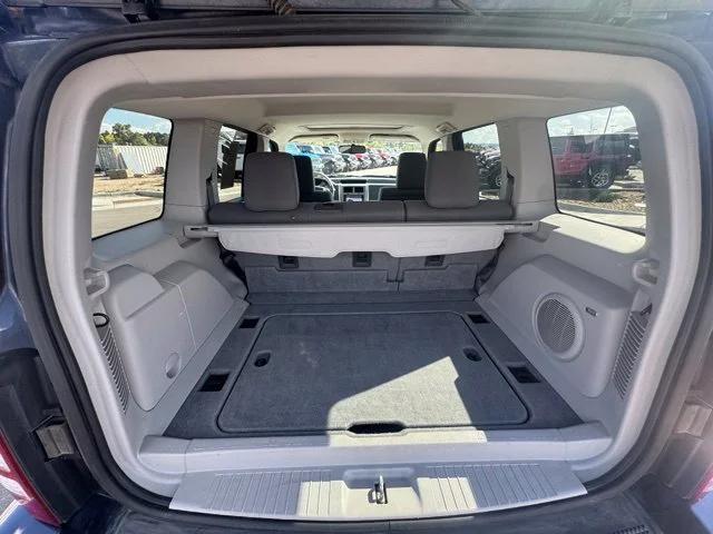 Used 2008 Blue Jeep Limited image 25