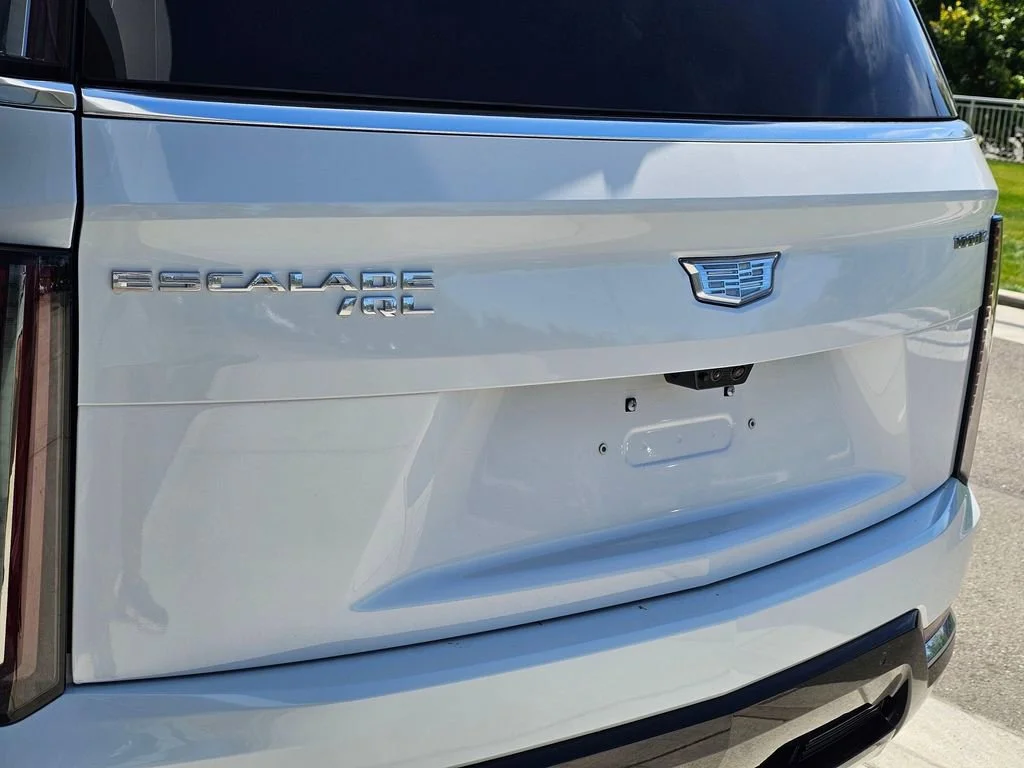 New 2026 Vibrant White Tricoat Cadillac Luxury image 15