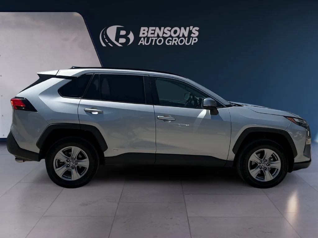 Used 2025 Silver Toyota XLE image 6