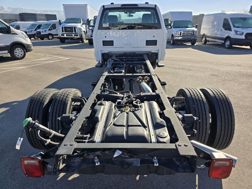 2025 Ford F-550 Super Duty Chassis Cab XL - Photo 22