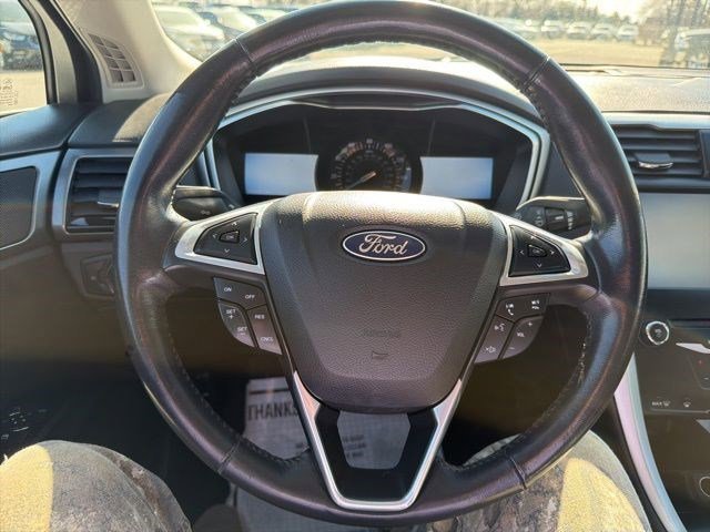 Used 2014 Oxford White Ford SE image 21