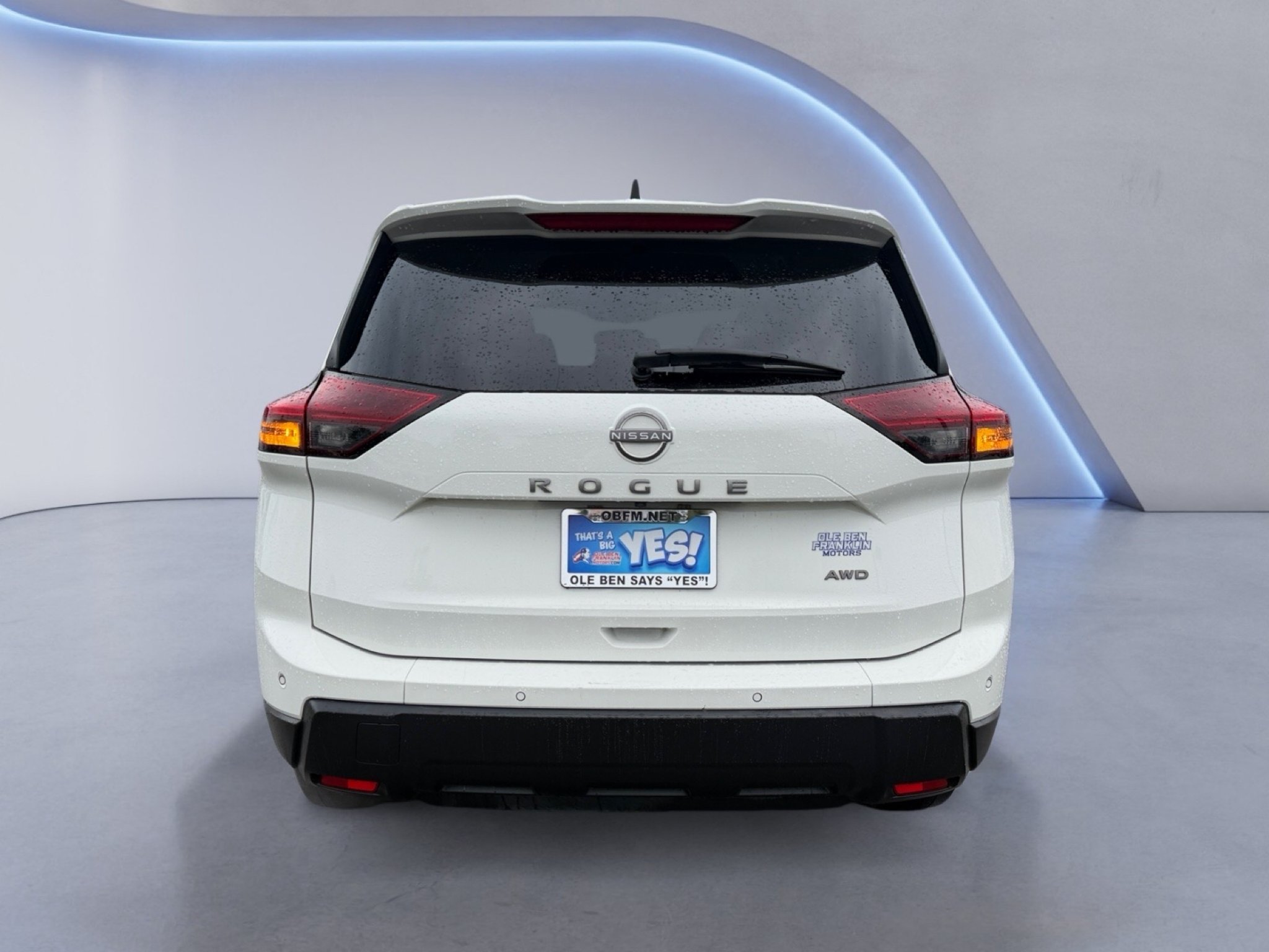 Used 2024 Glacier White Nissan S image 4