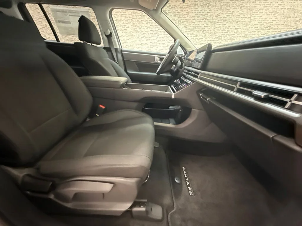 New 2027 Serenity White Hyundai SE image 12