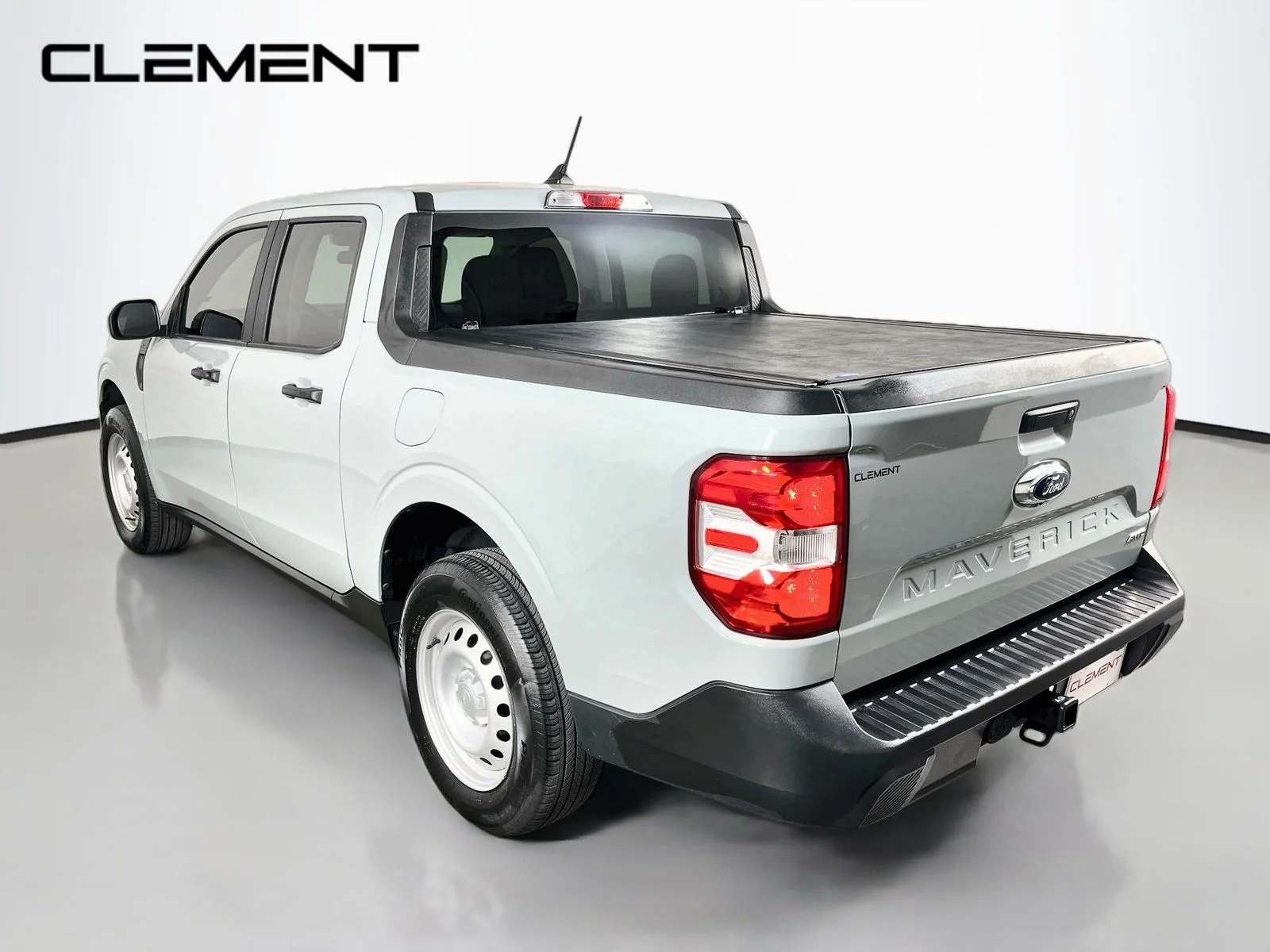 Used 2024 Green Ford XL image 9