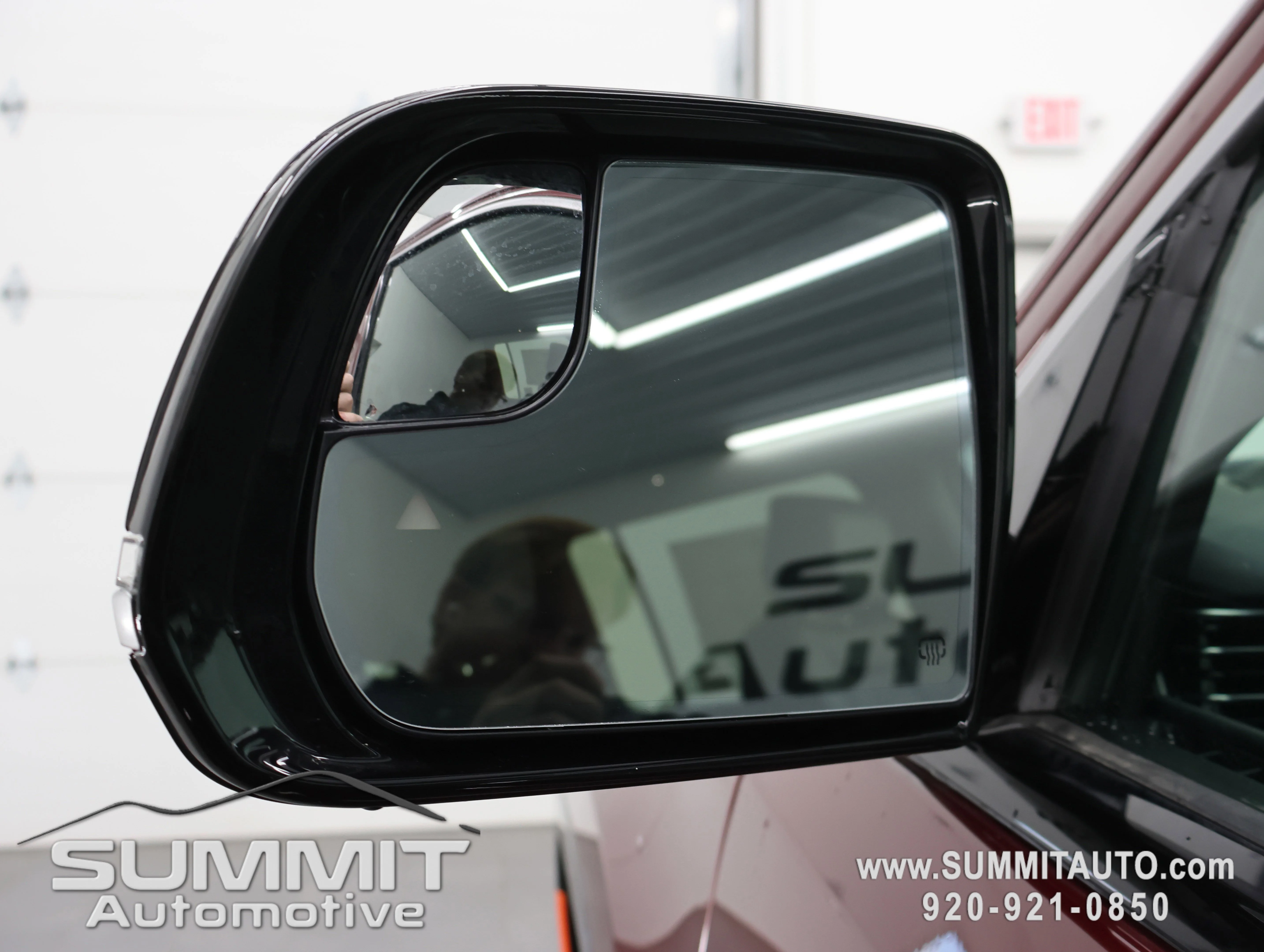 New 2026 Velvet Red Pearl-Coat Exterior Paint Jeep  image 40
