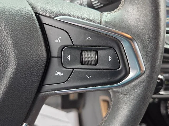 Used 2023 Summit White Chevrolet ACTIV image 23