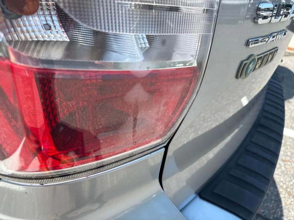 Used 2015 Silver Subaru 2.5i Premium image 9