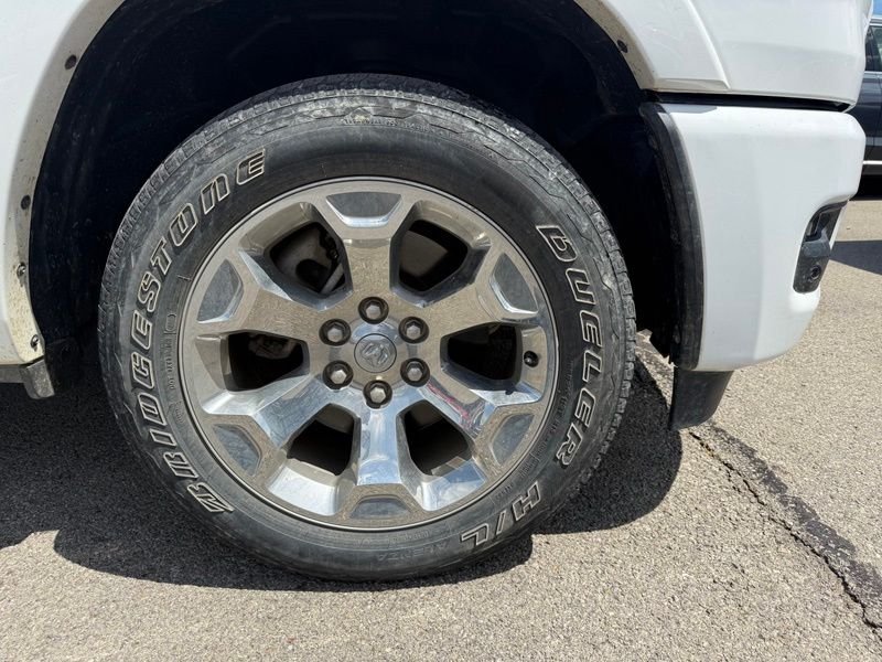 Used 2025 White Ram Big Horn/Lone Star image 4