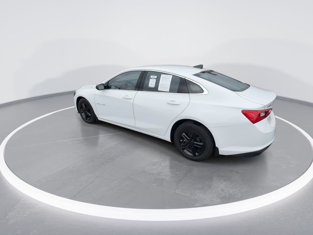 Used 2022 White Chevrolet LS image 6