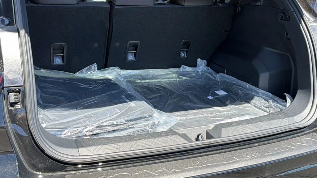 New 2026 CRYSTAL BLACK SILICA Subaru Premium image 27