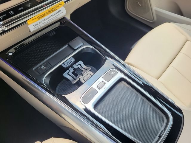 New 2026 Mountain Grey Metallic Mercedes-Benz GLA 250 image 21