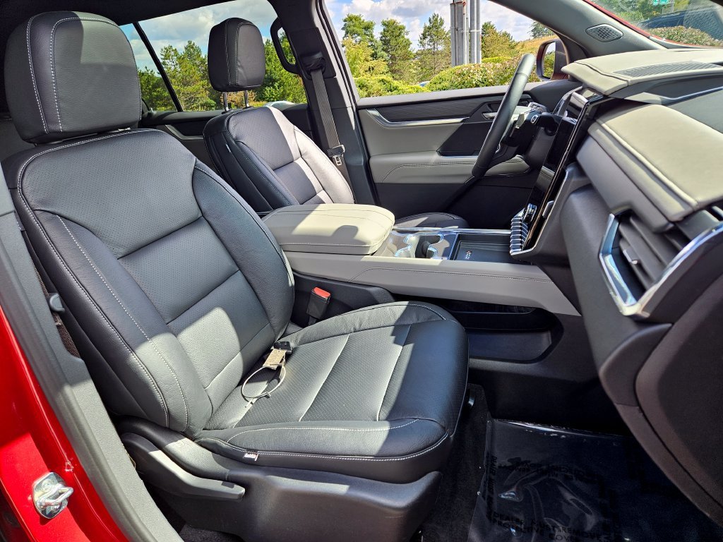 2026 GMC Acadia Elevation - Photo 13