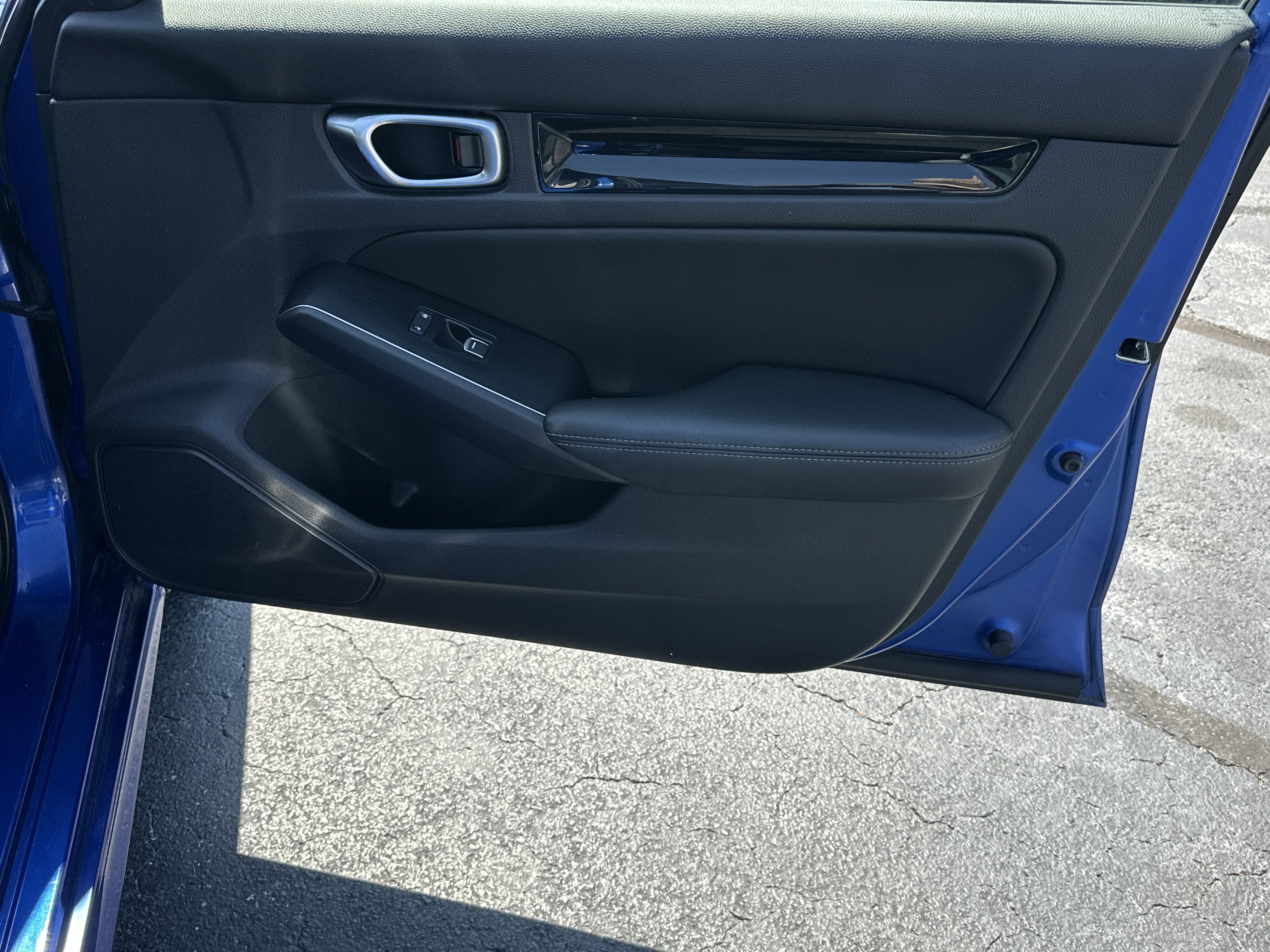 Used 2022  Honda Touring image 15