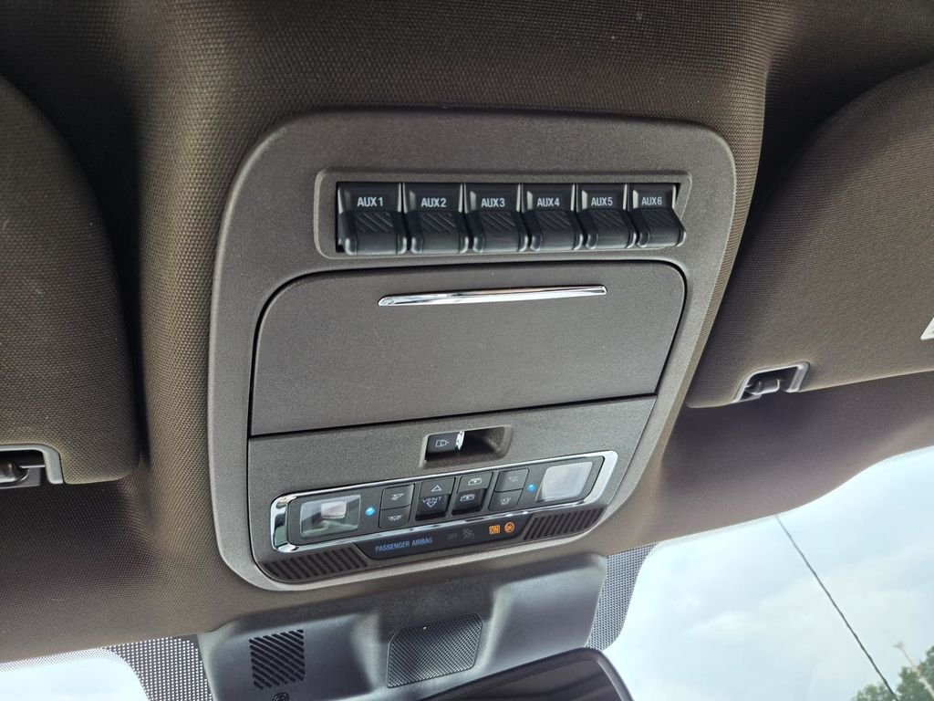 Used 2025 Brown Ford King Ranch image 24