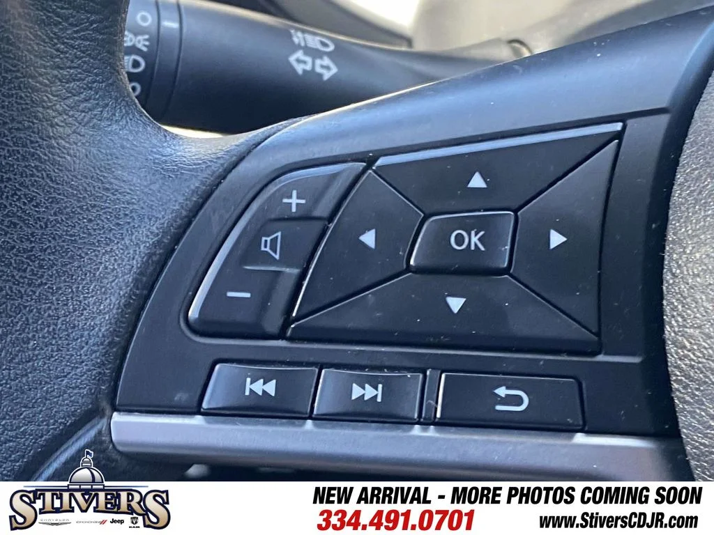 Used 2023 Red Nissan SV image 29