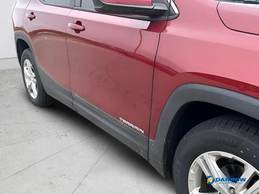 Used 2018 Red GMC SLE image 25