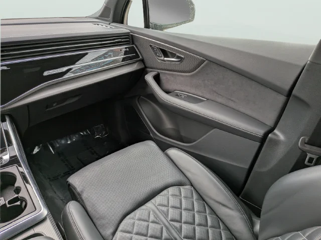 Used 2025 White Audi Premium Plus image 17