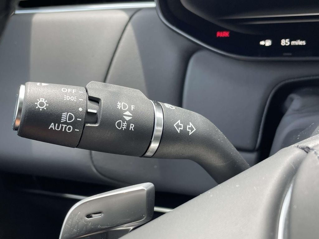 New 2026 Borasco Grey Land Rover SE image 37