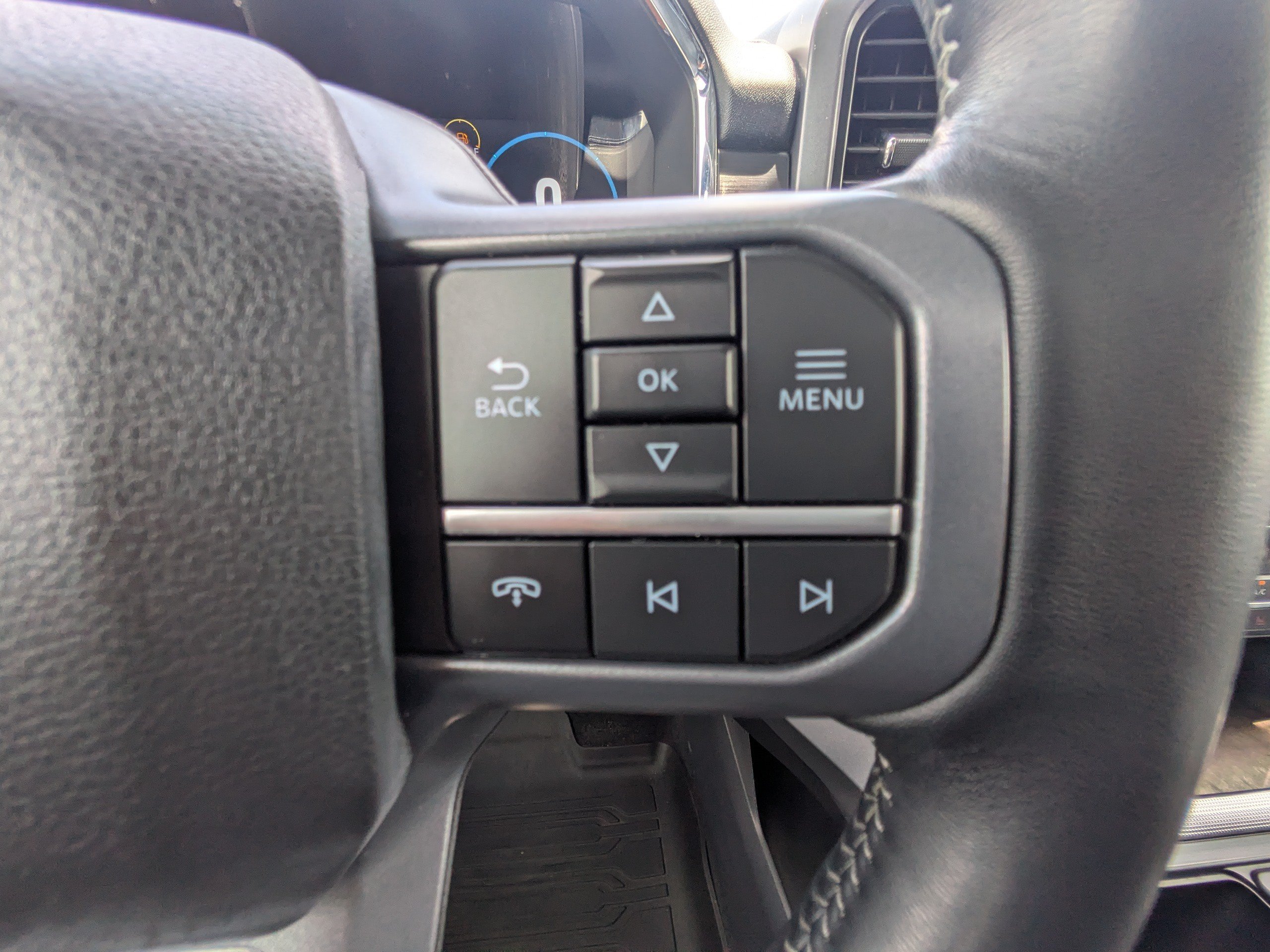 Used 2023 Agate Black Metallic Ford XL image 27