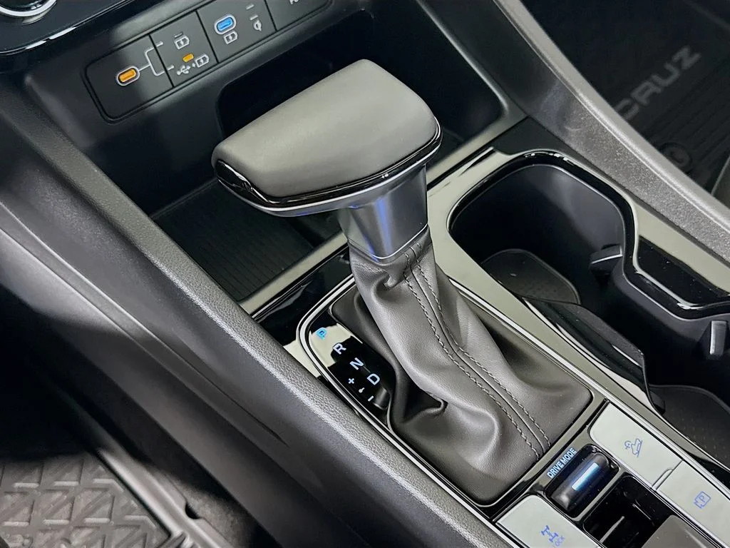 2025 Hyundai Santa Cruz Limited - Photo 17