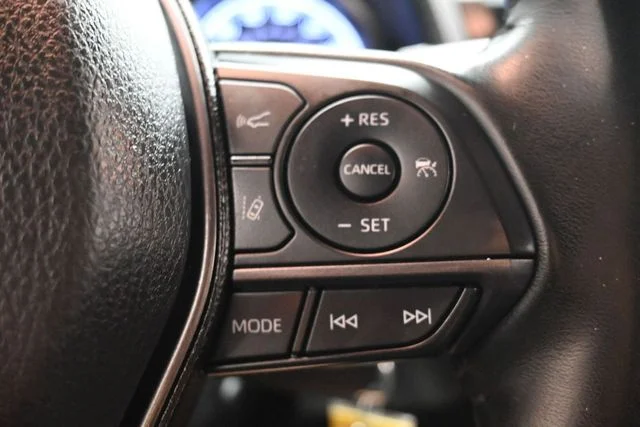 Used 2023 White Toyota SE image 16