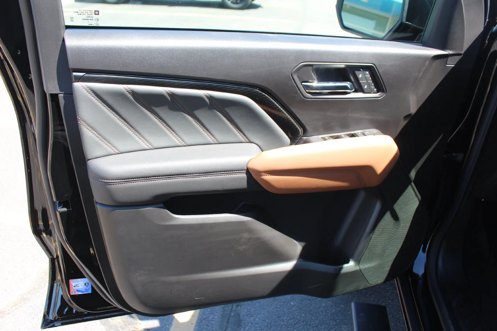 2026 GMC Canyon AT4 - Photo 10