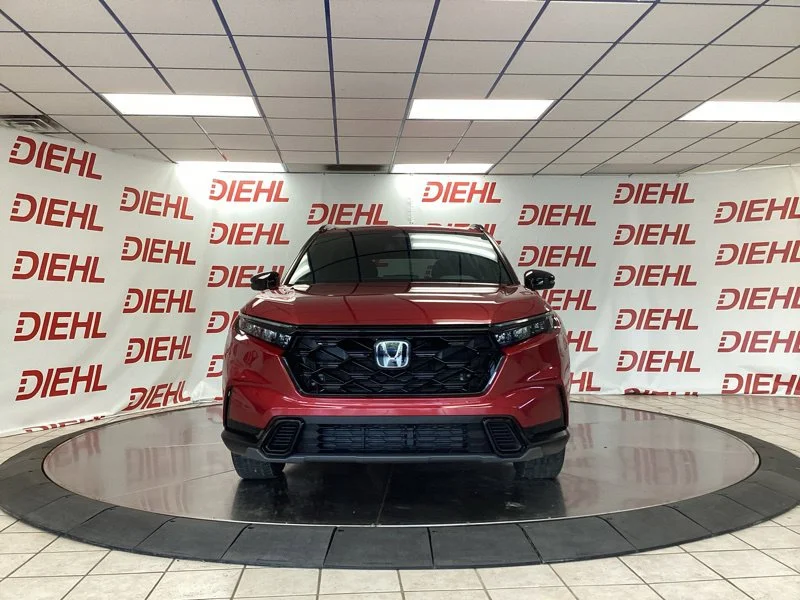 Used 2024  Honda Sport image 2