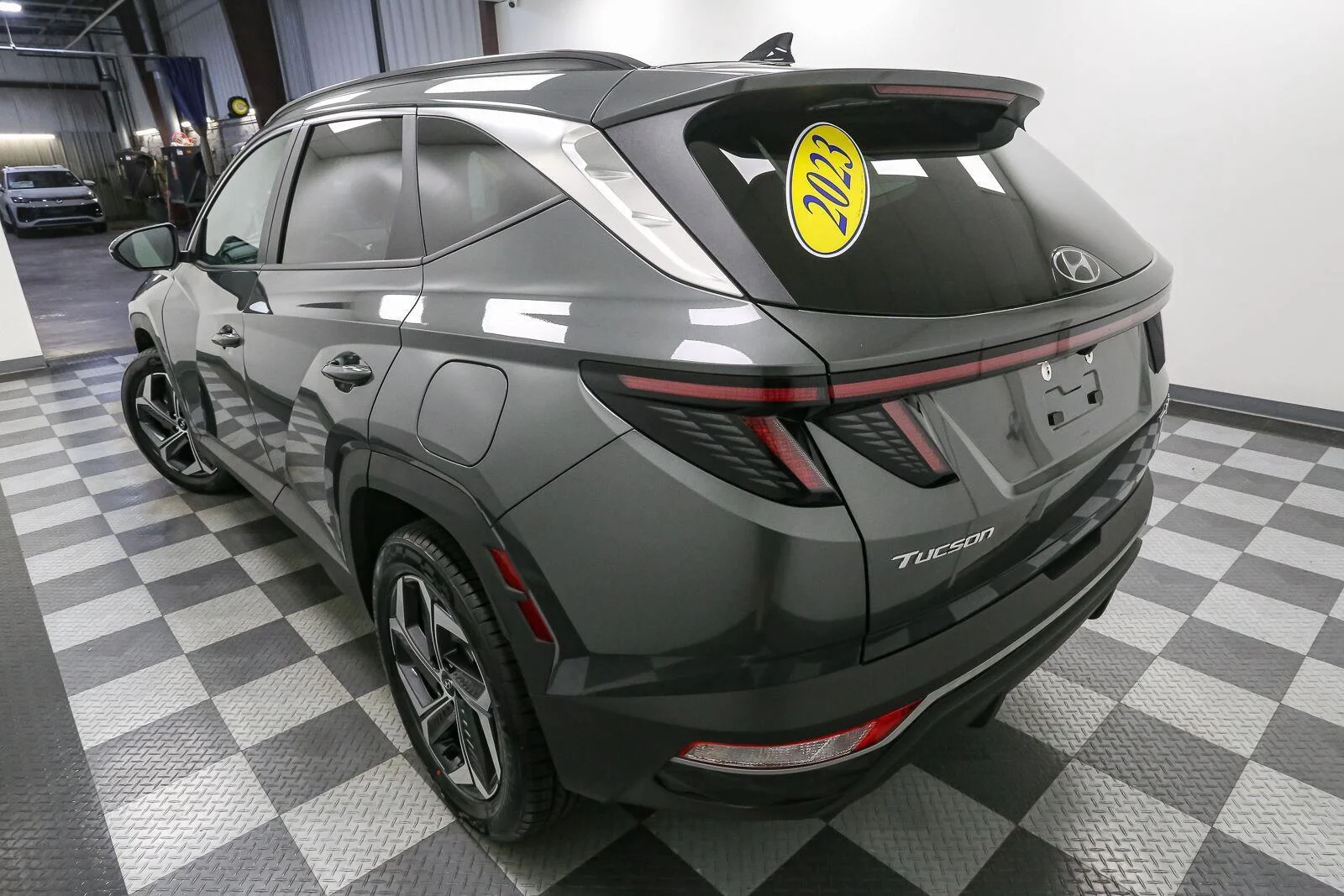 Used 2023 Amazon Gray Hyundai SEL Convenience image 10
