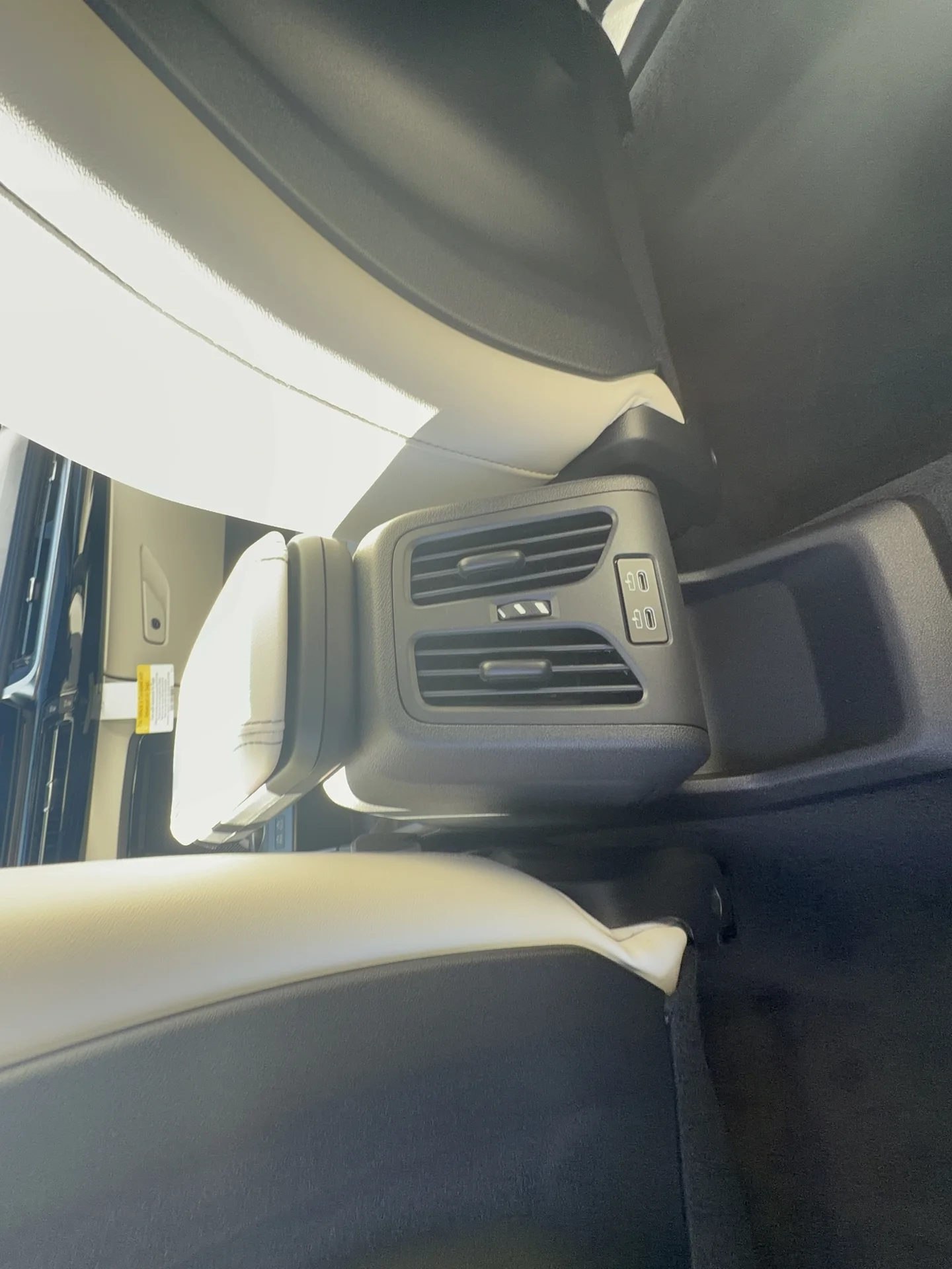 New 2026 Space Silver Metallic BMW xDrive28i image 22