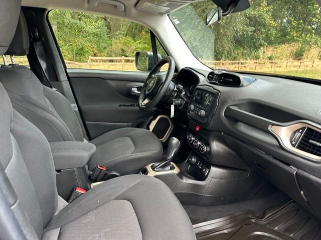 2015 Jeep Renegade Sport - Photo 25