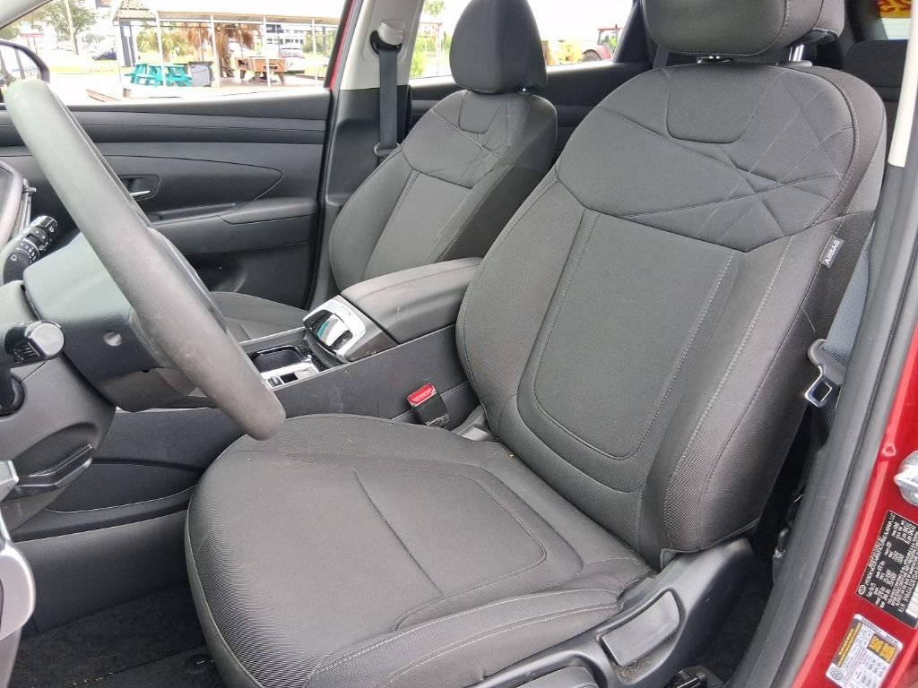 Used 2025 Red Hyundai SE image 10