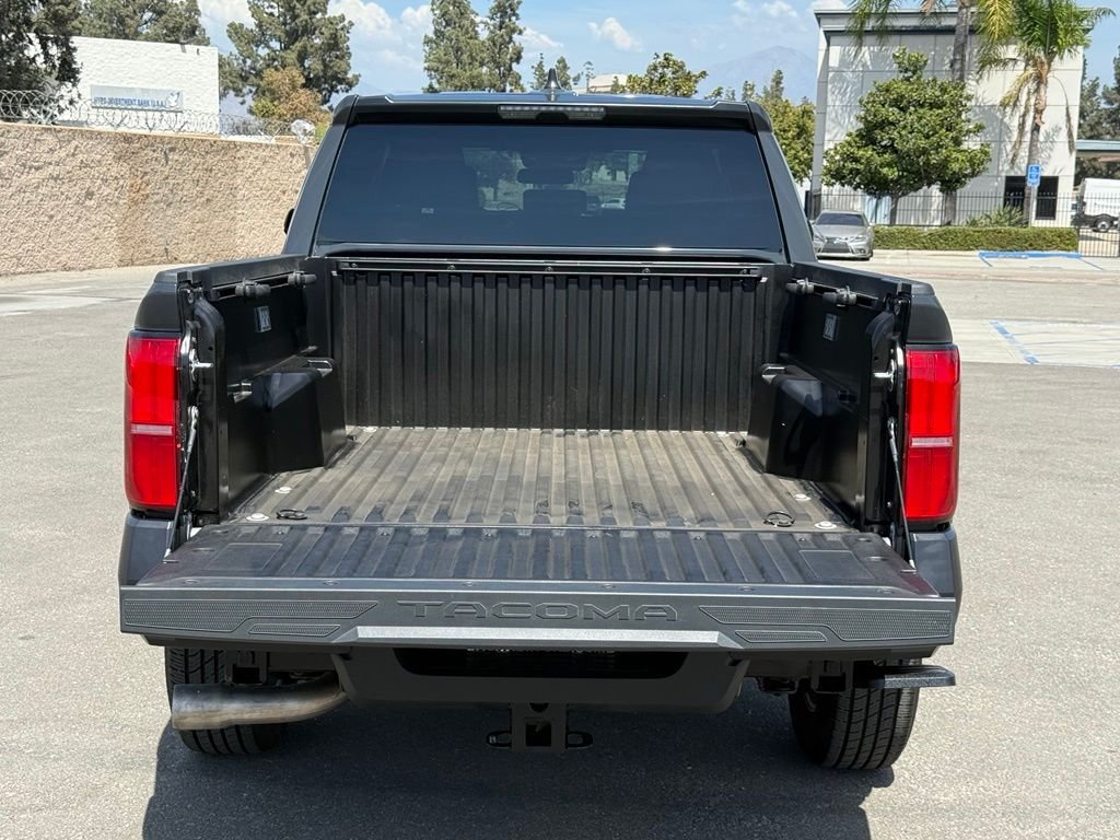 Certified Used 2025 UNDERGROUND Toyota SR image 18