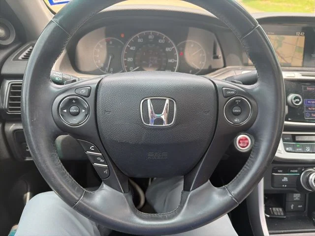 Used 2015  Honda EX-L image 14