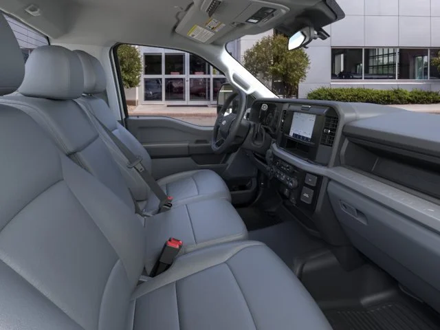 New 2025 Oxford White Ford XL image 26