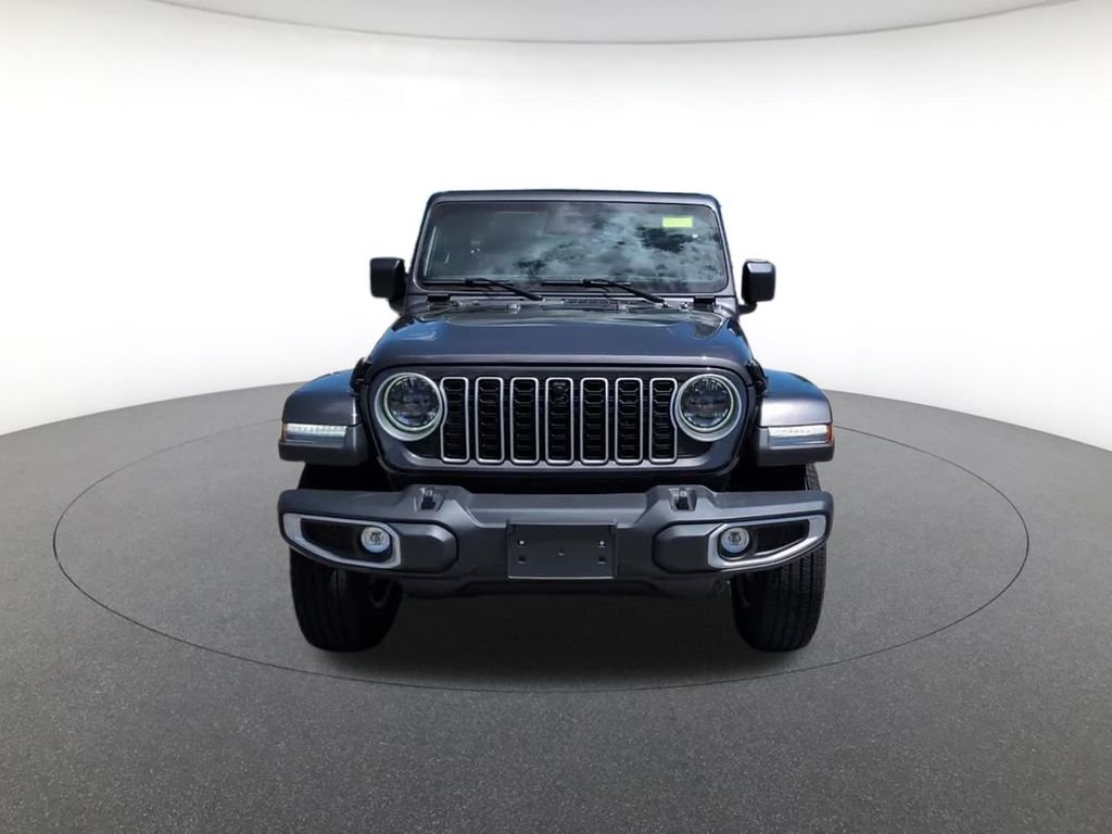 New 2025 Granite Crystal Metallic Clear-Coat Exterior Paint Jeep Sahara image 3