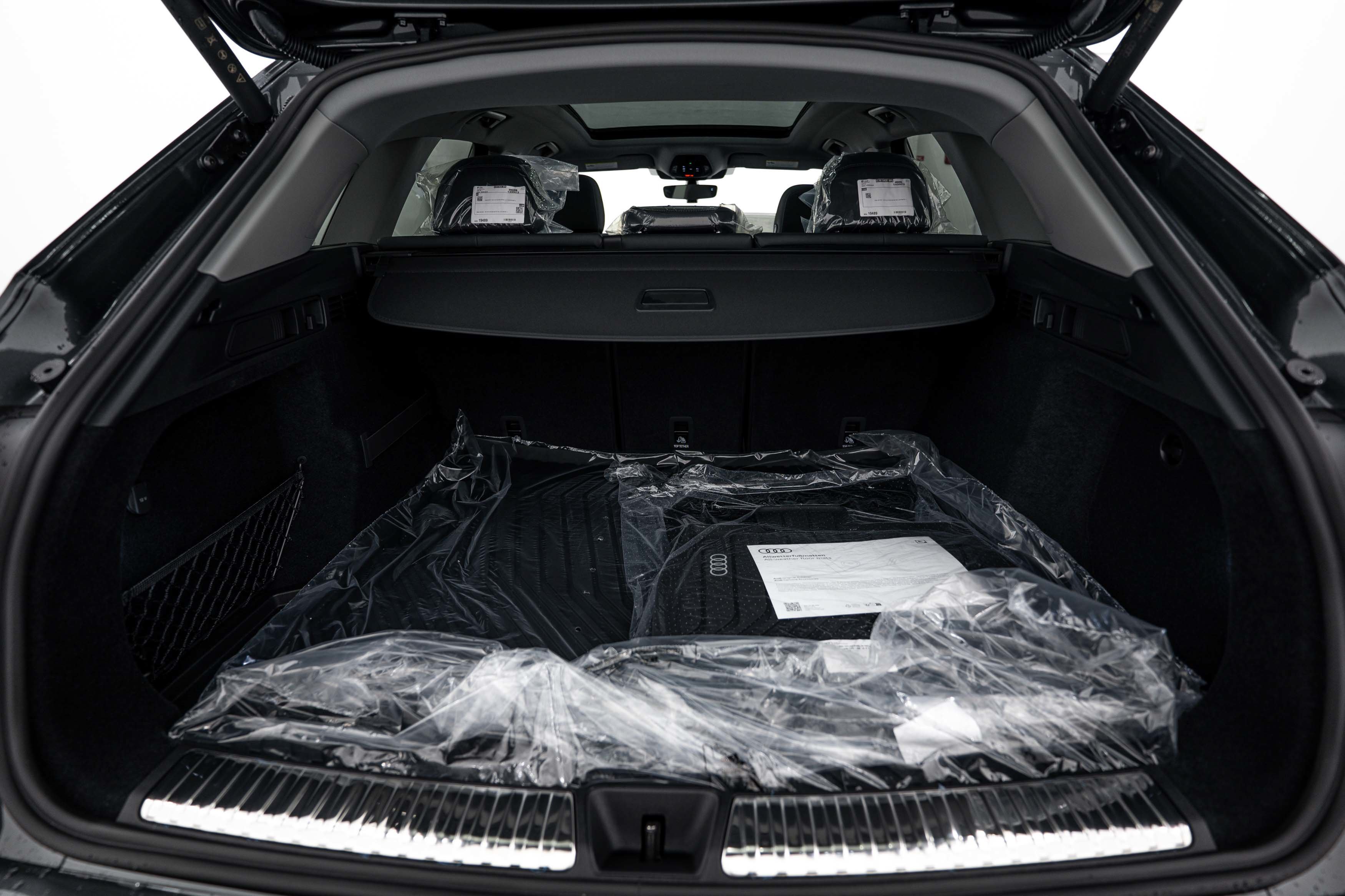 New 2026 Daytona Gray Audi Premium image 19
