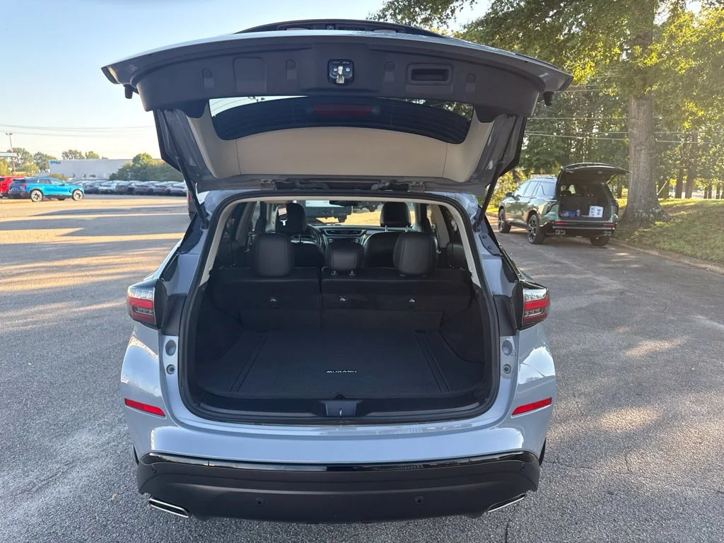 Used 2024 Gray Nissan SV image 34