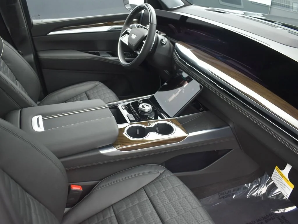 Certified Used 2026 Black Raven Cadillac Platinum Sport image 38