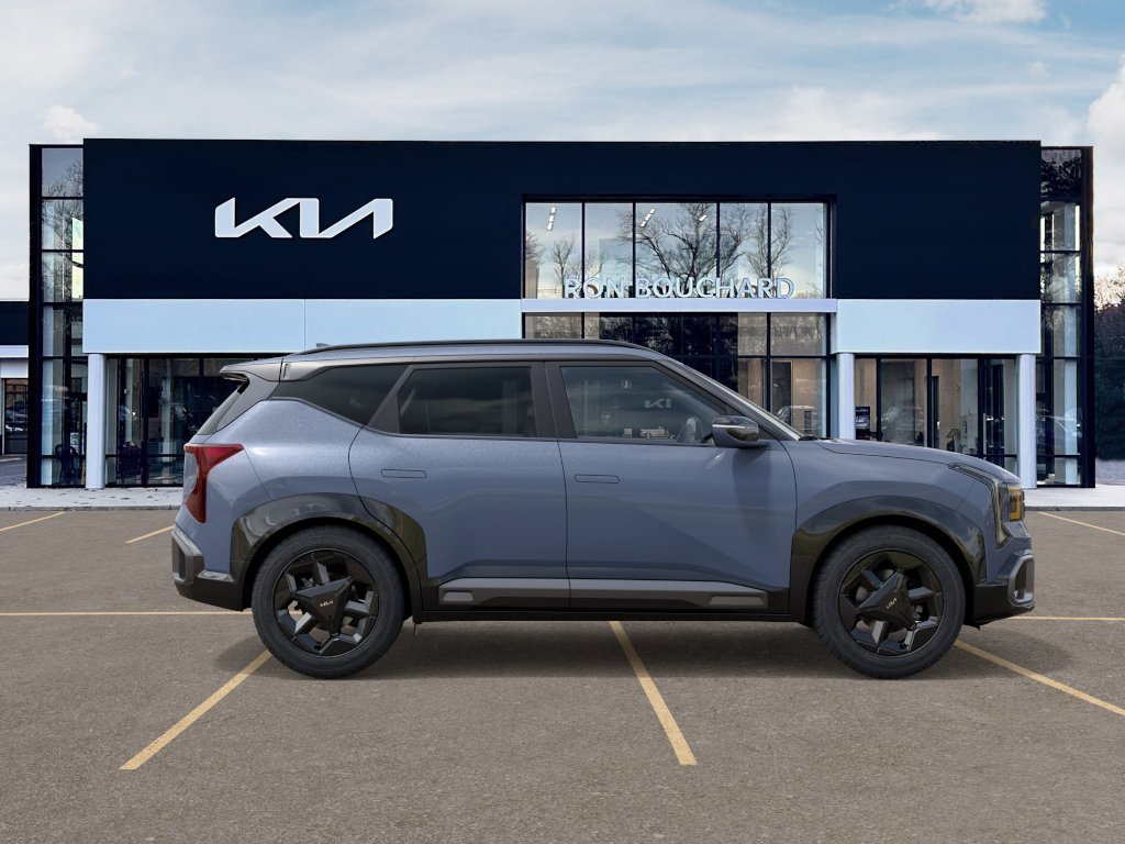 New 2027 Pale Gray Kia X-Line S image 7