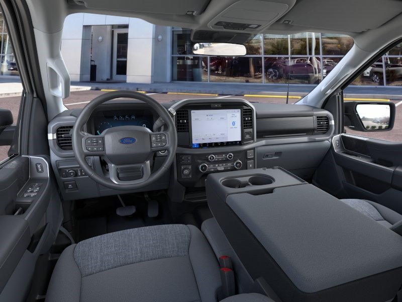 New 2026 Oxford White Ford XLT image 9