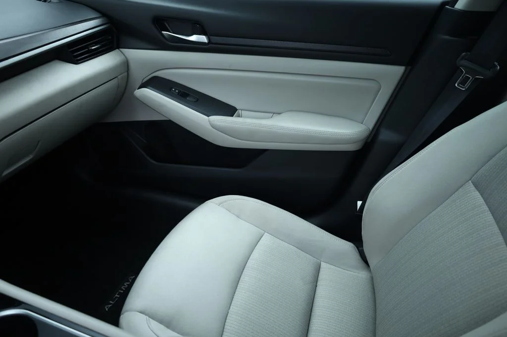 2024 Nissan Altima SV - Photo 11