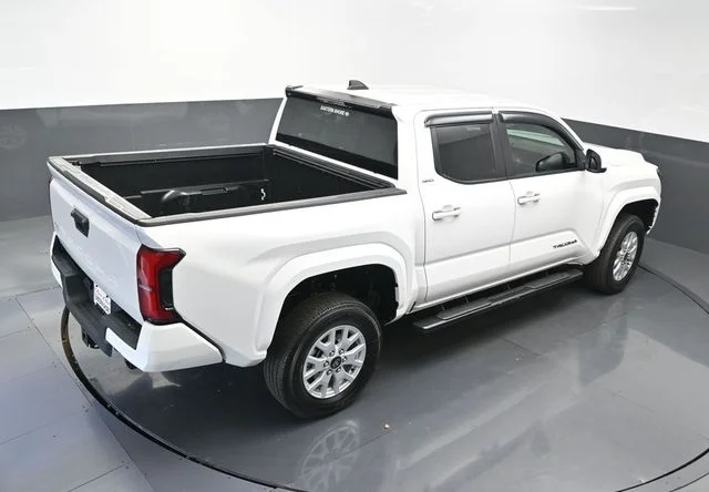 Used 2024 White Toyota SR5 image 42