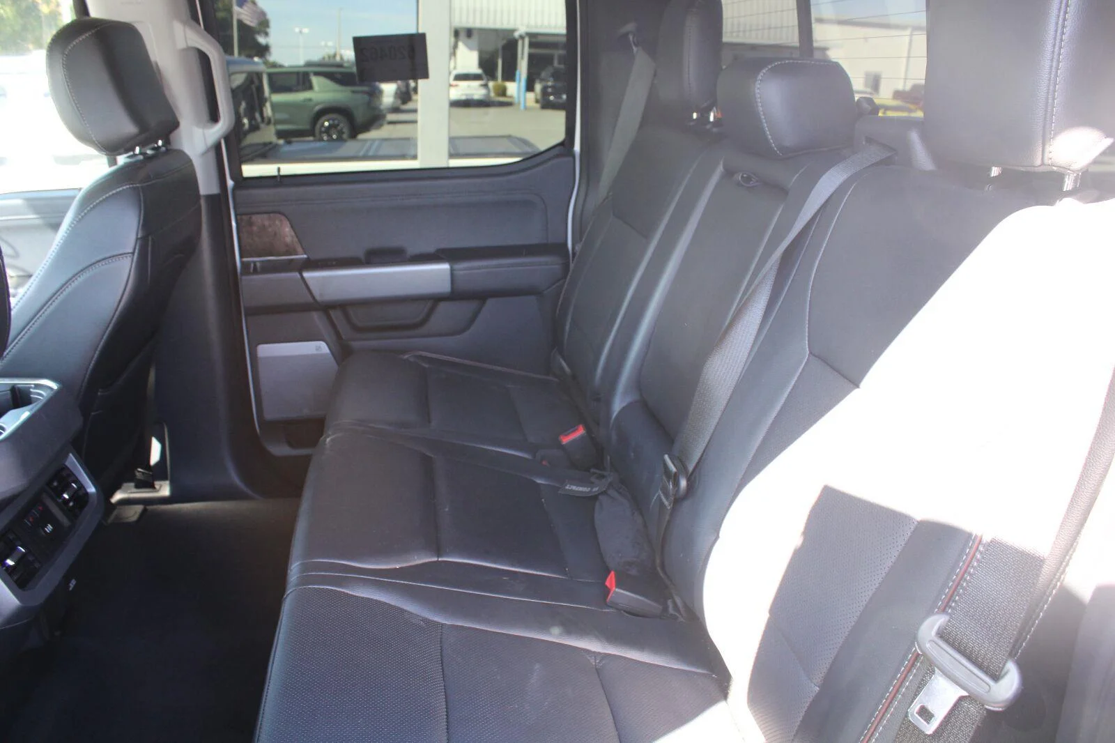 Used 2024 Star White Metallic Tri-Coat Ford Lariat image 5