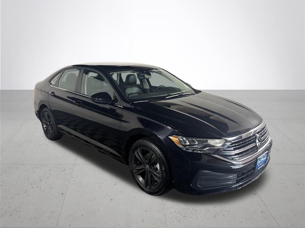 Certified Used 2022 Deep Black Pearl Volkswagen 1.5T SE image 6