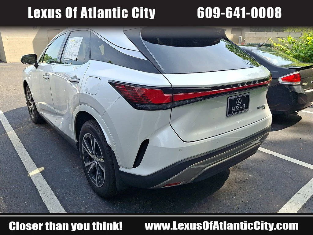 Certified Used 2023 Eminent White Pearl Lexus Premium image 3